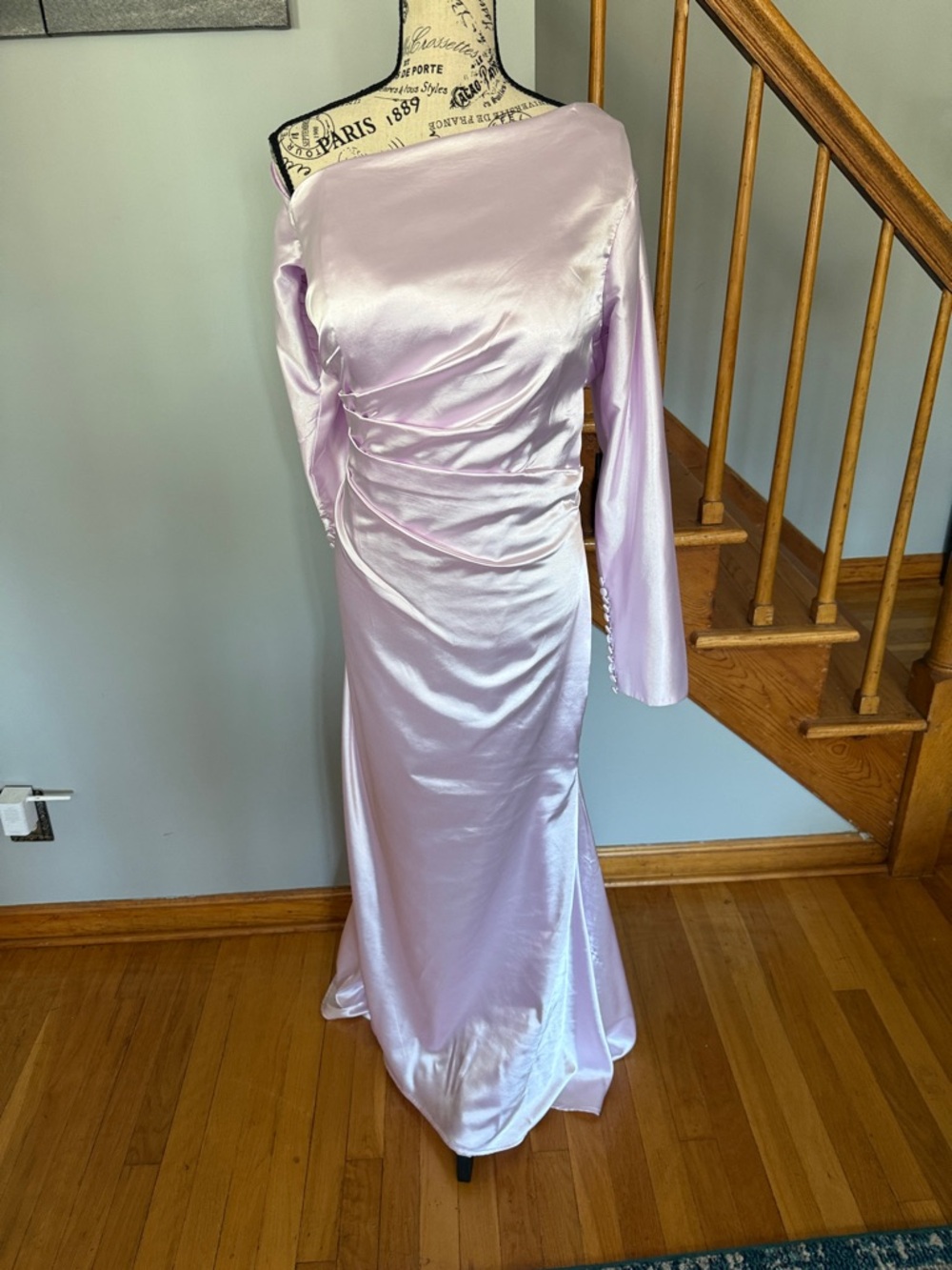 Elegant Lilac Satin One-Shoulder Evening Gown